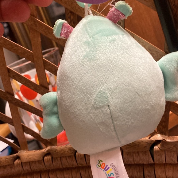 Squishmallows Defect Reina Squish 2 left wings butterfly clip NWT - Picture 5 of 6